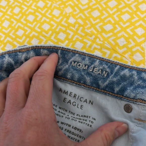 American eagle mom jeans size 6 short - Picture 6 of 8